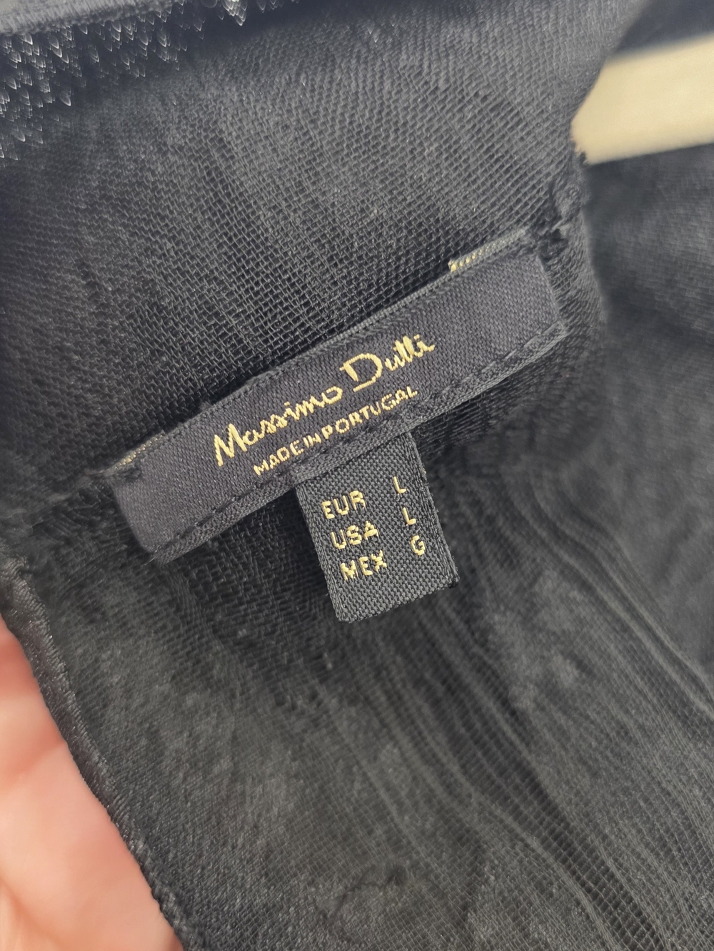 Massimo Dutti Black Textured Sleeveless Tank Top With Perkins Neck - Picture 3 of 7